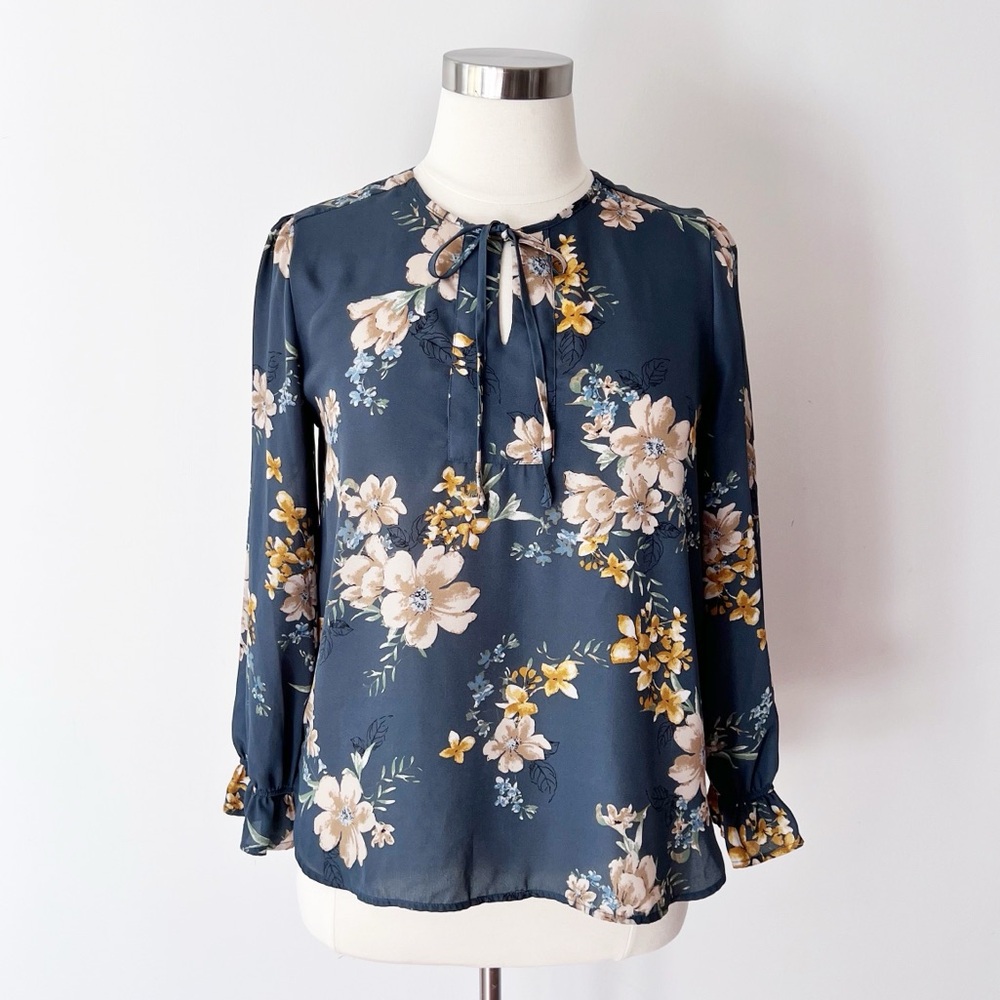 West Kei Floral Blouse Navy Blue Tie Neck Long Sleeve Stitch Fix Office Size L